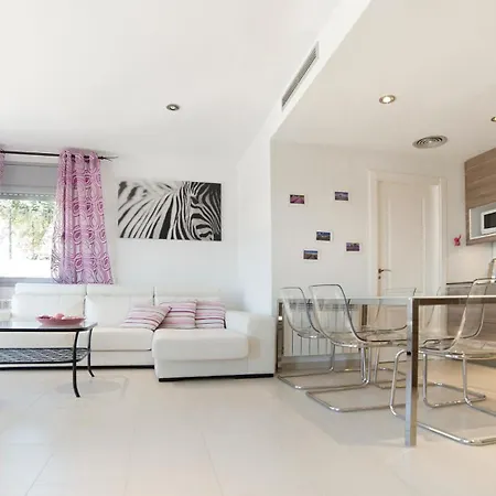 Modern Duplex In With Private Parking, Sea Views & Terrace Apartamento Sitges