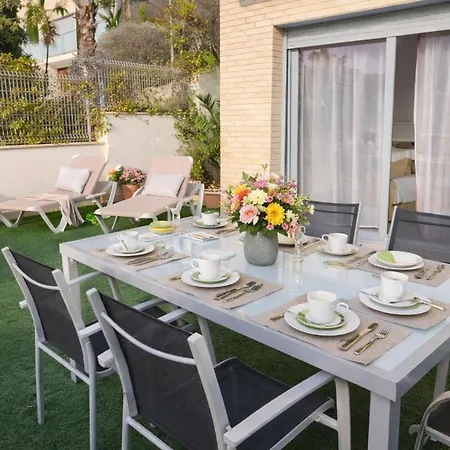 Modern Duplex In With Private Parking, Sea Views & Terrace Appartamento Sitges