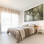 Modern Duplex In With Private Parking, Sea Views & Terrace Appartement Sitges
