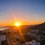 Modern Duplex In With Private Parking, Sea Views & Terrace