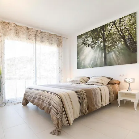 Modern Duplex In With Private Parking, Sea Views & Terrace Lägenhet Sitges