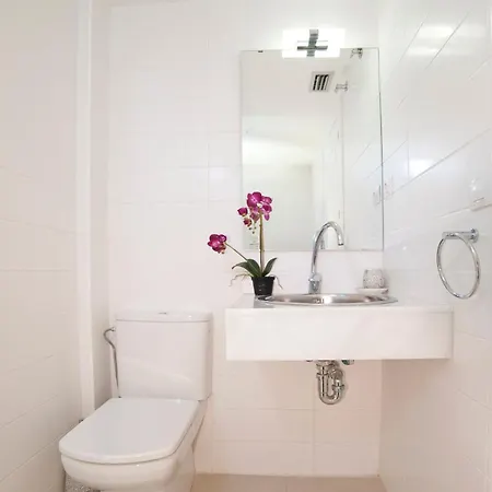 Modern Duplex In With Private Parking, Sea Views & Terrace Lägenhet Sitges