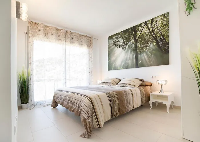 Modern Duplex In With Private Parking, Sea Views & Terrace Appartement Sitges