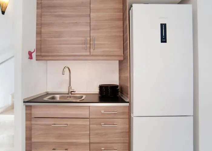 Modern Duplex In With Private Parking, Sea Views & Terrace * 锡切斯