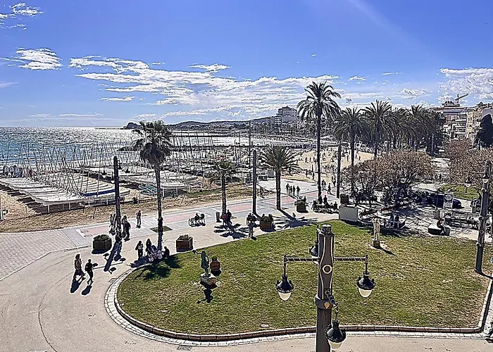 Modern Duplex In With Private Parking, Sea Views & Terrace Appartement *