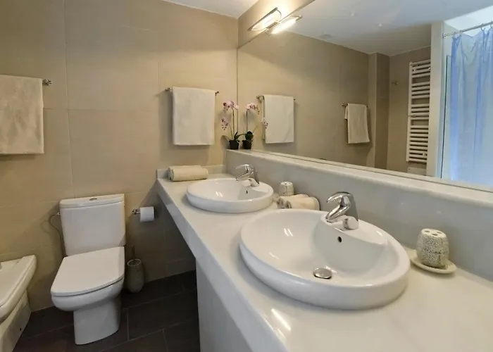 Modern Duplex In With Private Parking, Sea Views & Terrace * سيدجيس